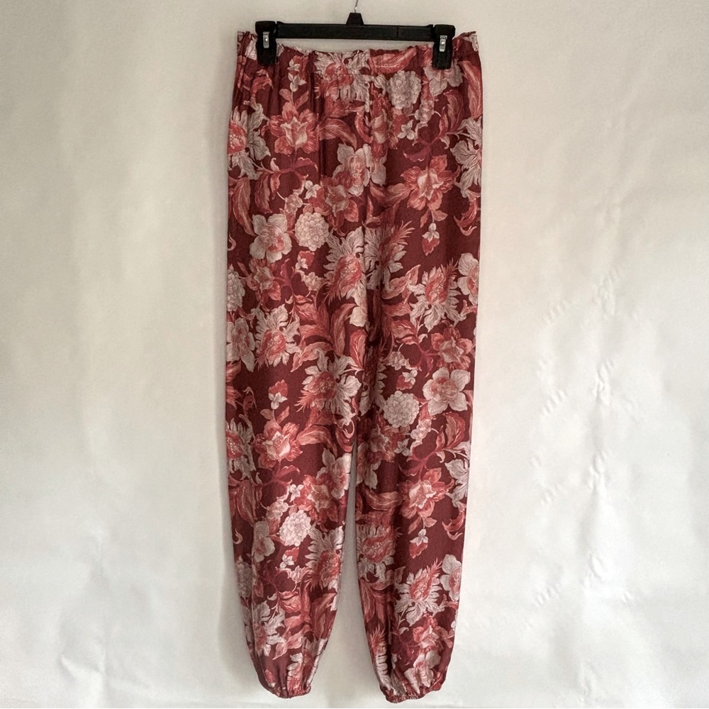 Zara Floral Printed Jogger Pants in Maroon and Pink Size Large